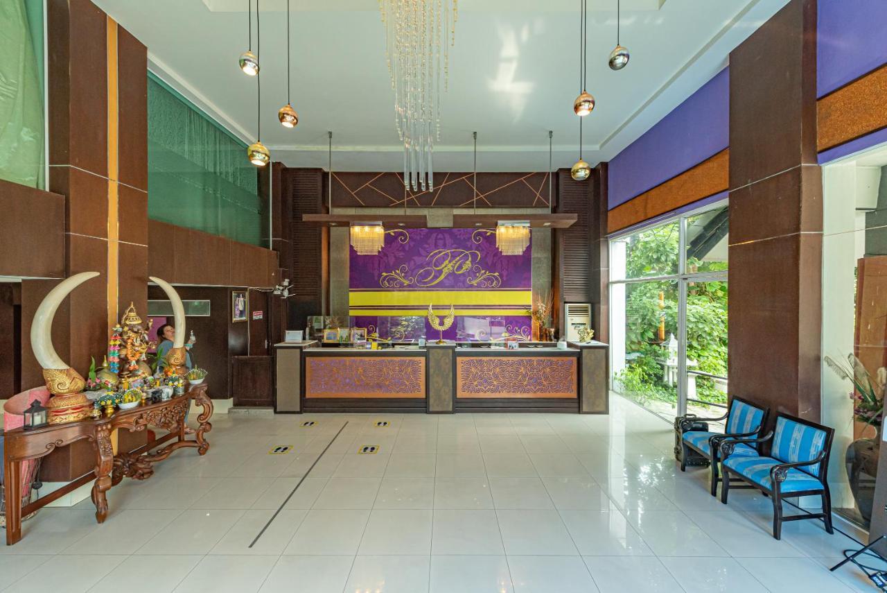The Wing Design Hotel Bangkok Exterior photo