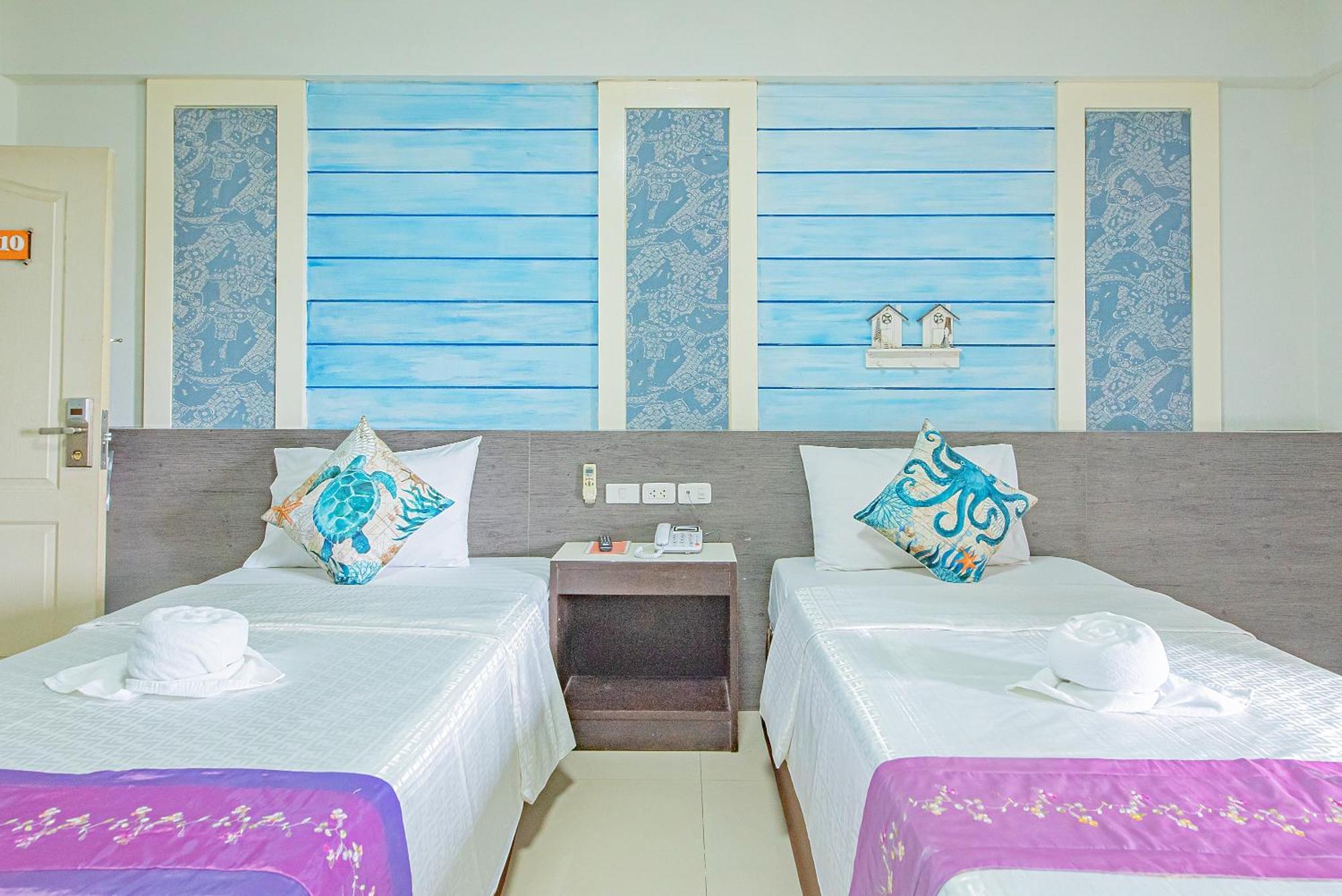 The Wing Design Hotel Bangkok Exterior photo