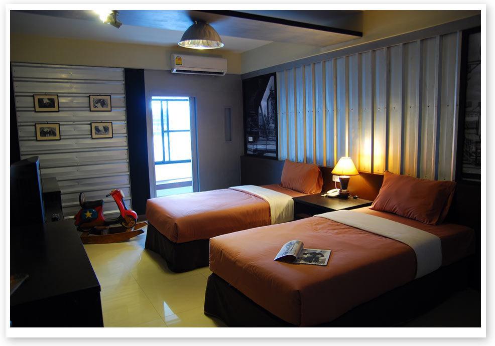 The Wing Design Hotel Bangkok Room photo